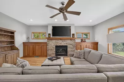 6833 Phil Lewis Way, Middleton, WI 53562 - Photo 13