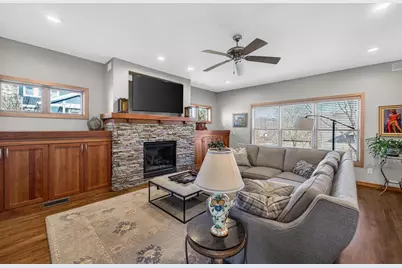 6833 Phil Lewis Way, Middleton, WI 53562 - Photo 5