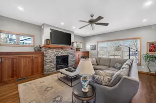 6833 Phil Lewis Way, Middleton, WI 53562 - Photo 5