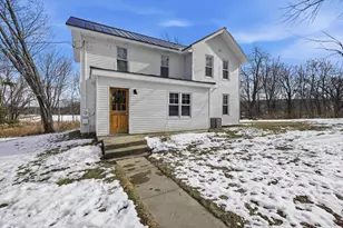 2073 Hawkinson Rd, Oregon, WI 53575 - Photo 3