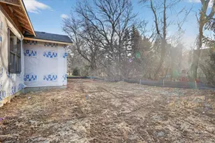 4247 Huntinghorne Dr, Janesville, WI 53546 - Photo 9