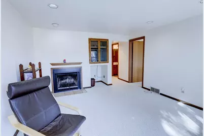 9 Oak Grove Drive, Madison, WI 53717 - Photo 5