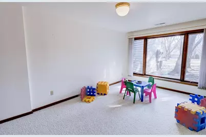 9 Oak Grove Drive, Madison, WI 53717 - Photo 7