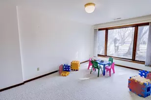 9 Oak Grove Dr, Madison, WI 53717 - Photo 7