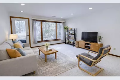 9 Oak Grove Drive, Madison, WI 53717 - Photo 3