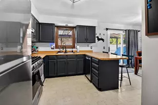 6 Esther Ct, Madison, WI 53714 - Photo 23