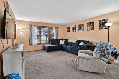 1211 Gas Light Drive, Sun Prairie, WI 53590 - Photo 7