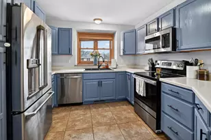 1211 Gas Light Dr, Sun Prairie, WI 53590 - Photo 13