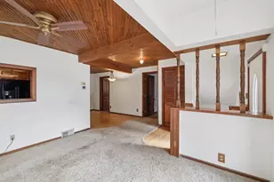 1100 Pflaum Rd, Madison, WI 53716 - Photo 9