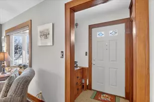 464 N Pine St, Janesville, WI 53548 - Photo 5