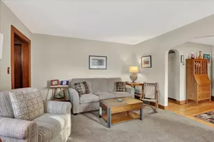 464 N Pine St, Janesville, WI 53548 - Photo 9