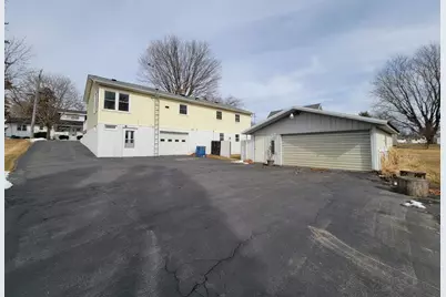 425 Jefferson Street, Platteville,  53818 - Photo 37