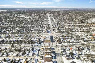 2672 N 67th St, Wauwatosa, WI 53210 - Photo 21