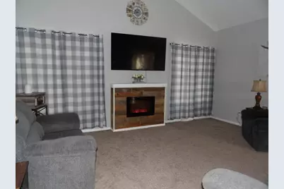 547 S 6th Street, Janesville, WI 53536 - Photo 15