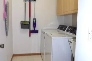 547 S 6th St, Janesville, WI 53536 - Photo 37