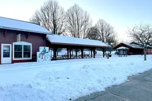 302 Railroad St, Elroy, WI 53929 - Photo 39