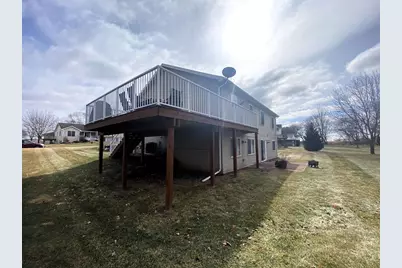 212 Ridgeview Lane, Columbus, WI 53925 - Photo 5