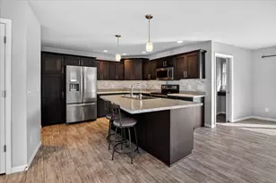 7115 Reston Heights Dr, Madison, WI 53718 - Photo 5