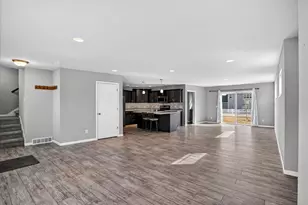 7115 Reston Heights Dr, Madison, WI 53718 - Photo 17