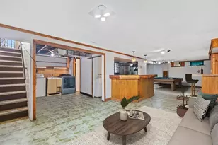 8827 W Lawn Ave, Milwaukee, WI 53225 - Photo 9