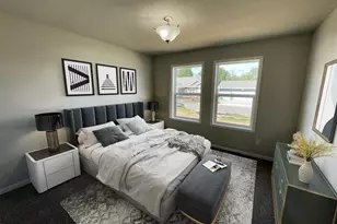 811 Sarah St, Belleville, WI 53508 - Photo 11