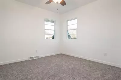 1728 Henderson Avenue, Beloit, WI 53511 - Photo 35