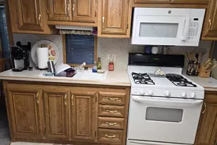 423 Skyline Dr, Edgerton, WI 53534 - Photo 7