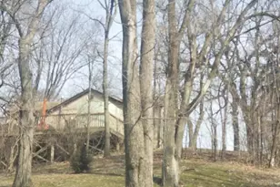 136 Hickory Nut Ln, Edgerton, WI 53534 - Photo 3