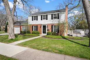 811 Hiawatha Dr, Madison, WI 53711 - Photo 3