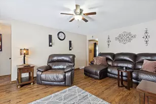 2117 S Arch St, Janesville, WI 53546 - Photo 7