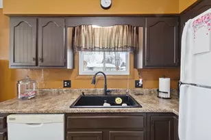 2117 S Arch St, Janesville, WI 53546 - Photo 13