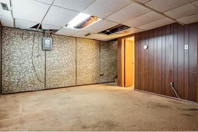 1927 Burton Street, Beloit, WI 53511 - Photo 33