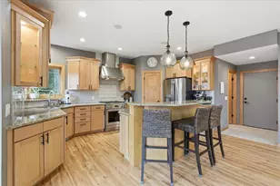 1918 Corinth Dr, Sun Prairie, WI 53590 - Photo 7