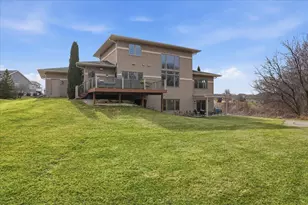 1918 Corinth Dr, Sun Prairie, WI 53590 - Photo 9