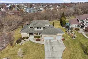 1918 Corinth Dr, Sun Prairie, WI 53590 - Photo 3