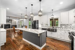 W6880 Maplewood Ln, Milford, WI 54451 - Photo 11