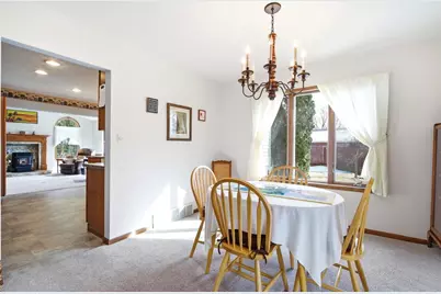 627 Cambridge Drive, Ripon, WI 54971 - Photo 7