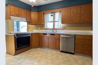 1918 Randolph Road, Janesville, WI 53545 - Photo 5