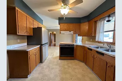 1918 Randolph Road, Janesville, WI 53545 - Photo 7