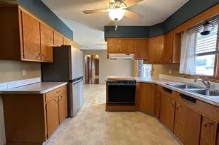 1918 Randolph Rd, Janesville, WI 53545 - Photo 7