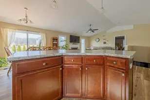 4939 Parkwood Dr, Milton, WI 53563 - Photo 5