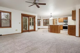 4013 Bordeaux Dr, Janesville, WI 53546 - Photo 7