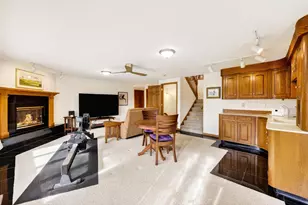 66 White Oaks Ln, Madison, WI 53711 - Photo 25