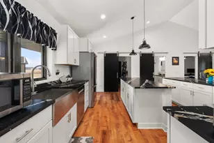 11218 N Crocker Rd, Brooklyn, WI 53521 - Photo 13