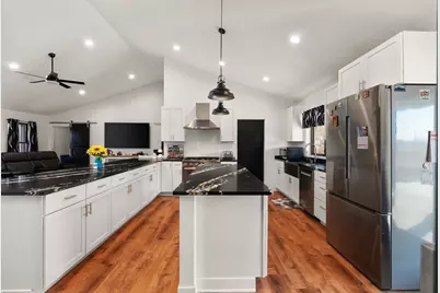 11218 N Crocker Road, Brooklyn, WI 53521 - Photo 9