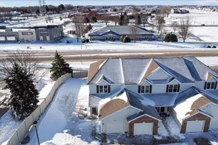 2341 Effingham Way, Sun Prairie, WI 53590 - Photo 23