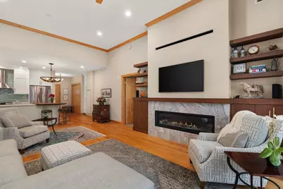 625 N Segoe Road #811, Madison, WI 53705 - Photo 11