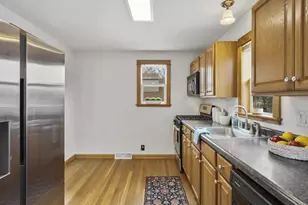 248 N Marquette St, Madison, WI 53704 - Photo 5