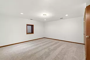 2460 Spring Rose Cir, Verona, WI 53593 - Photo 33