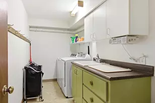 2460 Spring Rose Cir, Verona, WI 53593 - Photo 35